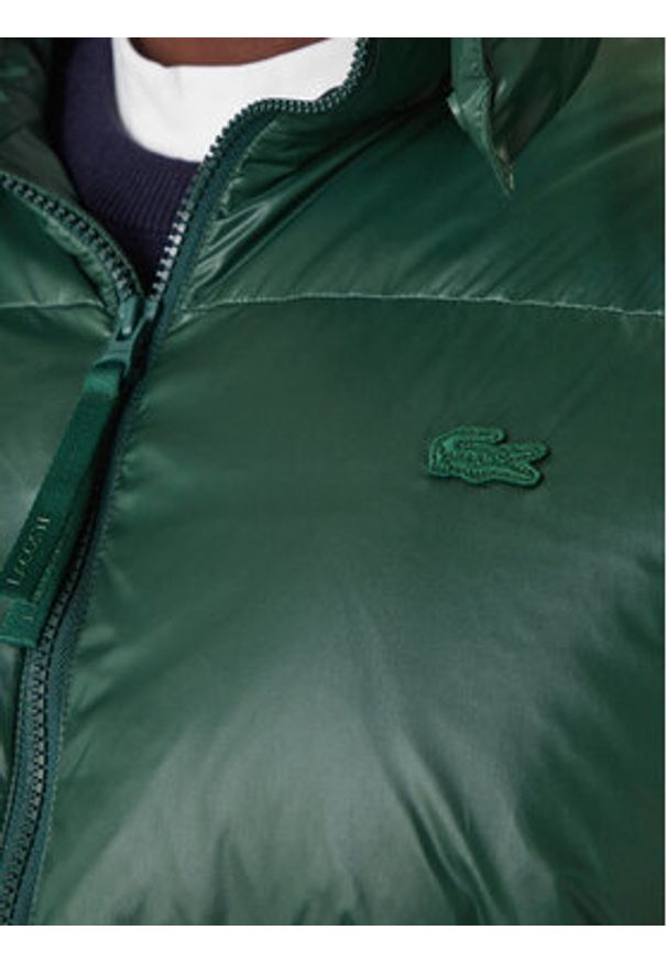 Lacoste Kurtka puchowa BH5096 Zielony Regular Fit. Kolor: zielony. Materiał: syntetyk