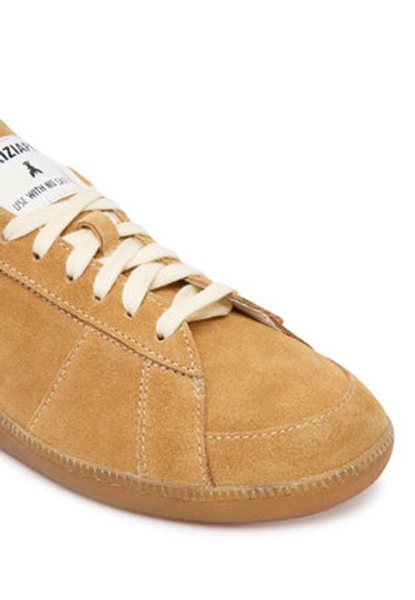 Patrizia Pepe Sneakersy 2Z0065/L055-B768 Brązowy. Kolor: brązowy. Materiał: zamsz, skóra
