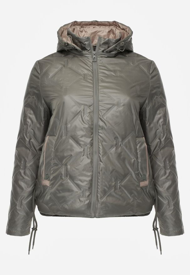 Born2be - Zielona Pikowana Kurtka z Odpinanym Kapturem i Dłuższym Tyłem Harmenope. Okazja: na co dzień. Kolekcja: plus size. Kolor: zielony. Materiał: poliester, jeans. Długość: długie. Styl: casual