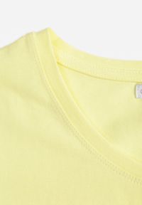 Born2be - Żółty T-shirt Eudinna. Okazja: na co dzień. Kolor: żółty. Materiał: bawełna, tkanina. Długość rękawa: krótki rękaw. Długość: krótkie. Styl: klasyczny, casual #7