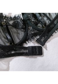 Intica - Komplet bielizny koronkowy na romantyczne wieczory Tifany. Kolor: biały. Materiał: koronka. Wzór: nadruk, koronka #3