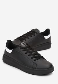 Born2be - Czarno-Białe Sznurowane Sneakersy na Płaskiej Podeszwie Didi. Kolor: czarny. Materiał: jeans. Obcas: na płaskiej podeszwie