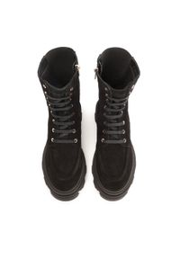 Kazar - Czarna zamszowe trzewiki w militarnym stylu. Kolor: czarny. Materiał: zamsz. Szerokość cholewki: normalna. Wzór: moro. Styl: militarny #5