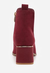 Renee - Bordowe Botki na Słupku z Wycięciem i Metaliczną Ozdobą Lorethra. Okazja: na co dzień, do pracy, na spotkanie biznesowe. Kolor: czerwony. Materiał: jeans, wełna. Wzór: aplikacja. Sezon: jesień, zima. Obcas: na słupku. Styl: klasyczny, casual, biznesowy, elegancki #9