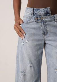 Born2be - Niebieskie Bawełniane Jeansy o Asymetrycznym Kroju Typu Balloon z Dziurami Nediara. Okazja: na co dzień. Kolor: niebieski. Styl: casual, elegancki #7