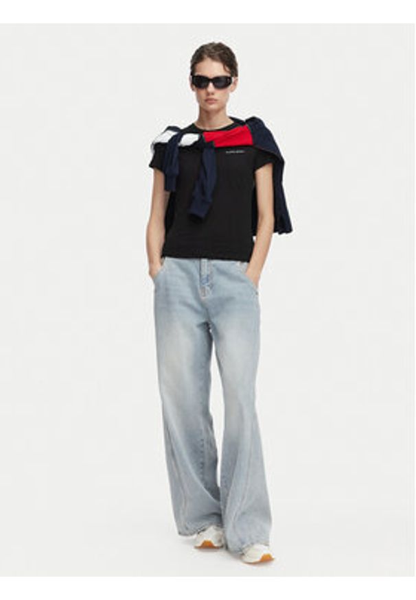 Tommy Jeans T-Shirt Ess Logo DW0DW23479 Czarny Slim Fit. Kolor: czarny. Materiał: bawełna