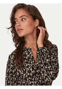 only - ONLY Sukienka codzienna Cory 15200543 Brązowy Regular Fit. Okazja: na co dzień. Kolor: brązowy. Materiał: syntetyk. Typ sukienki: proste. Styl: casual #4