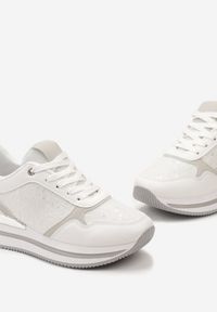 Born2be - Białe Sneakersy na Grubej Podeszwie Zdobione Brokatem i Metaliczną Wstawką Seravi. Kolor: biały. Wzór: aplikacja #4