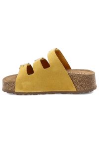 Klapki damskie Yokono, cholewka ze skóry naturalnej zamszowej z trzema szerokimi paskami, żółte, Wiwi-263 Ser Mostaza. Kolor: żółty. Materiał: skóra, zamsz #2
