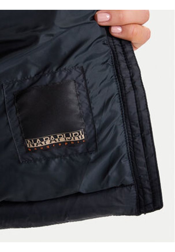 Napapijri Kurtka zimowa A-Ega NP0A88XD Czarny Regular Fit. Kolor: czarny. Materiał: syntetyk. Sezon: zima
