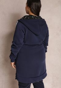 Renee - Granatowa Bluza Długa z Kapturem Egia. Typ kołnierza: kaptur. Kolekcja: plus size. Kolor: niebieski. Materiał: polar. Długość: długie. Sezon: jesień, zima. Styl: elegancki