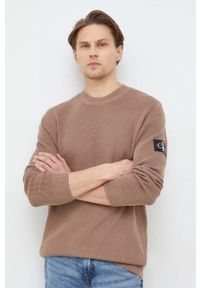 Calvin Klein Jeans sweter bawełniany męski kolor brązowy lekki. Kolor: brązowy. Materiał: bawełna. Długość rękawa: długi rękaw. Długość: długie #1