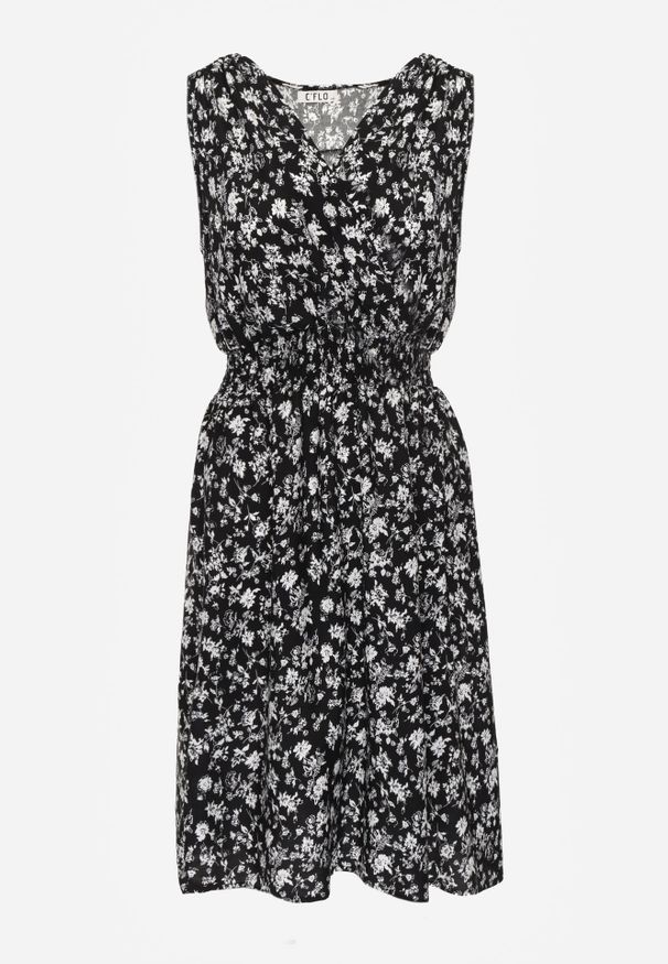 Renee - Czarna Sukienka z Wiskozy z Kopertowym Dekoltem i Gumką w Pasie Hodnisa. Kolor: czarny. Materiał: wiskoza. Wzór: kwiaty. Typ sukienki: kopertowe