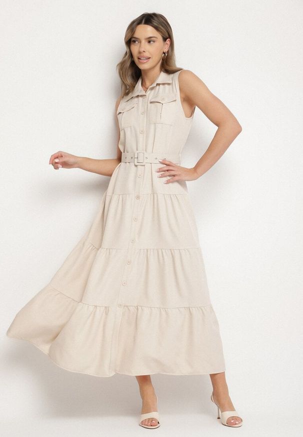 Born2be - Beżowa Koszulowa Sukienka Ozdobiona Paskiem Mavorelle. Okazja: na co dzień. Kolor: beżowy. Wzór: aplikacja. Typ sukienki: koszulowe. Styl: elegancki, casual