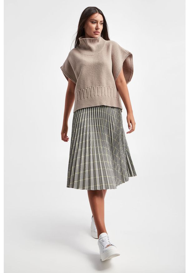 Armani Exchange - Sweter wełniany ARMANI EXCHANGE. Typ kołnierza: golf. Materiał: prążkowany, wełna. Długość rękawa: bez rękawów. Wzór: ze splotem