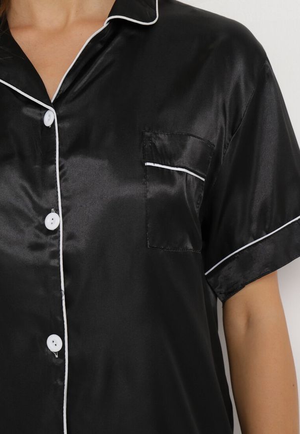 Born2be - Czarny 2-Częściowy Komplet Piżamowy Ismaea. Kolor: czarny. Materiał: satyna. Długość: krótkie. Wzór: aplikacja, gładki