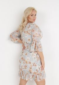Born2be - Jasnoniebieska Sukienka Sophassa. Okazja: na imprezę. Kolor: niebieski. Wzór: aplikacja, kwiaty. Sezon: lato. Typ sukienki: kopertowe, rozkloszowane. Styl: elegancki