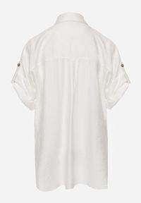 Renee - Biała Wiskozowa Koszula z Przedłużonym Tyłem Haftem i Podpinanymi Rękawami Sophora. Okazja: na co dzień. Kolor: biały. Materiał: wiskoza. Wzór: haft. Sezon: lato. Styl: boho, casual #8