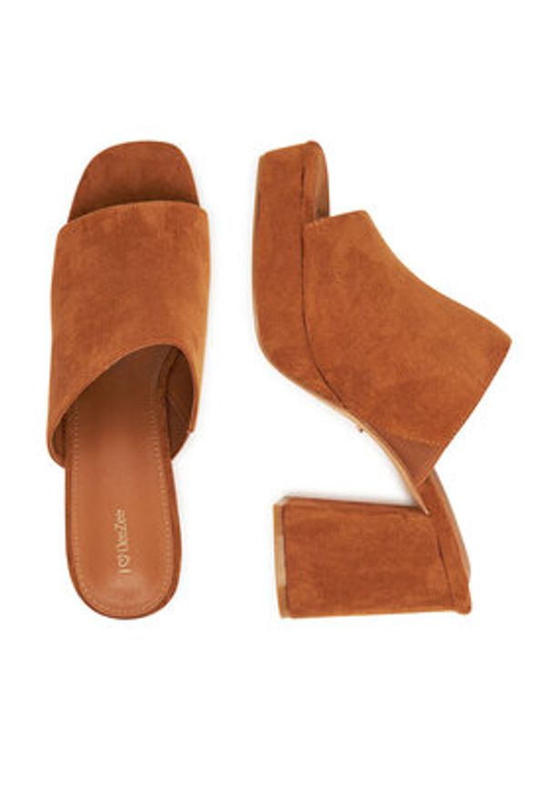 DeeZee Klapki KK5606-1 Brązowy. Kolor: brązowy. Materiał: materiał, syntetyk