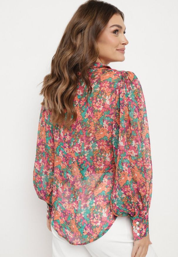 Born2be - Różowo-Pomarańczowa Koszula w Kwiaty z Bufiastymi Rękawami Morwenia. Kolor: różowy. Wzór: kwiaty. Styl: elegancki