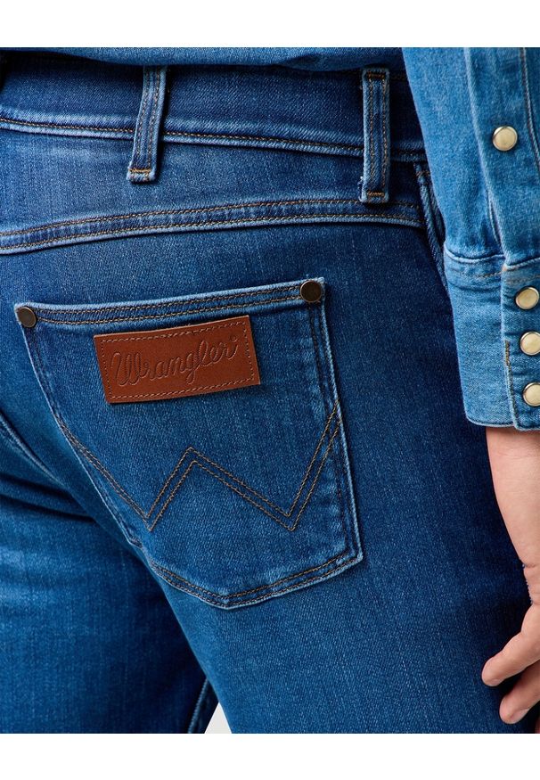 Wrangler - MESKIE SPODNIE WRANGLER GREENSBORO DANDELION SUMMER 112364419