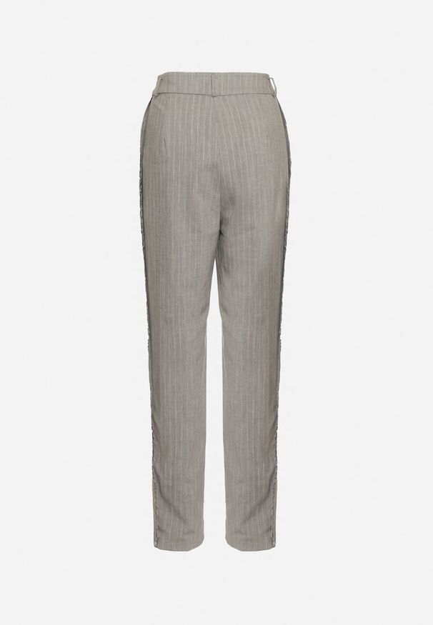 Born2be - Szare Spodnie Garniturowe z Wysokim Stanem Olvia. Okazja: na spotkanie biznesowe, do pracy. Stan: podwyższony. Kolor: szary. Długość: długie. Styl: biznesowy