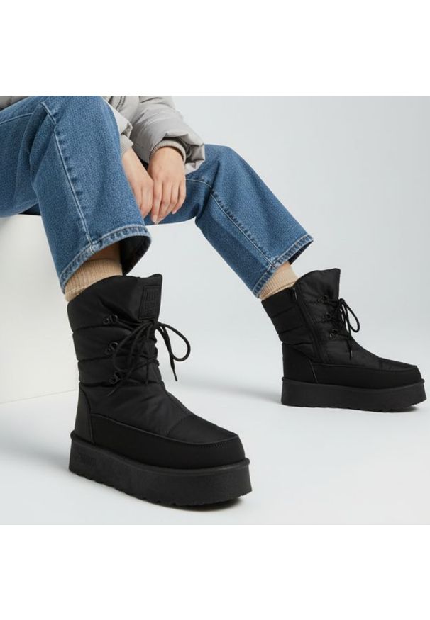 Big-Star - Czarne Śniegowce Big Star Ocieplane Obuwie Damskie. Okazja: na spacer, na co dzień. Kolor: czarny. Materiał: materiał, puch. Szerokość cholewki: normalna. Sezon: zima. Styl: casual, klasyczny