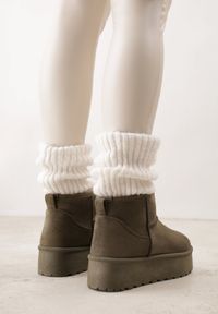 Born2be - Zielone Krótkie Śniegowce na Platformie Lysindra. Kolor: zielony. Materiał: wełna, zamsz, jeans, futro. Sezon: zima. Obcas: na platformie. Styl: elegancki, klasyczny #5