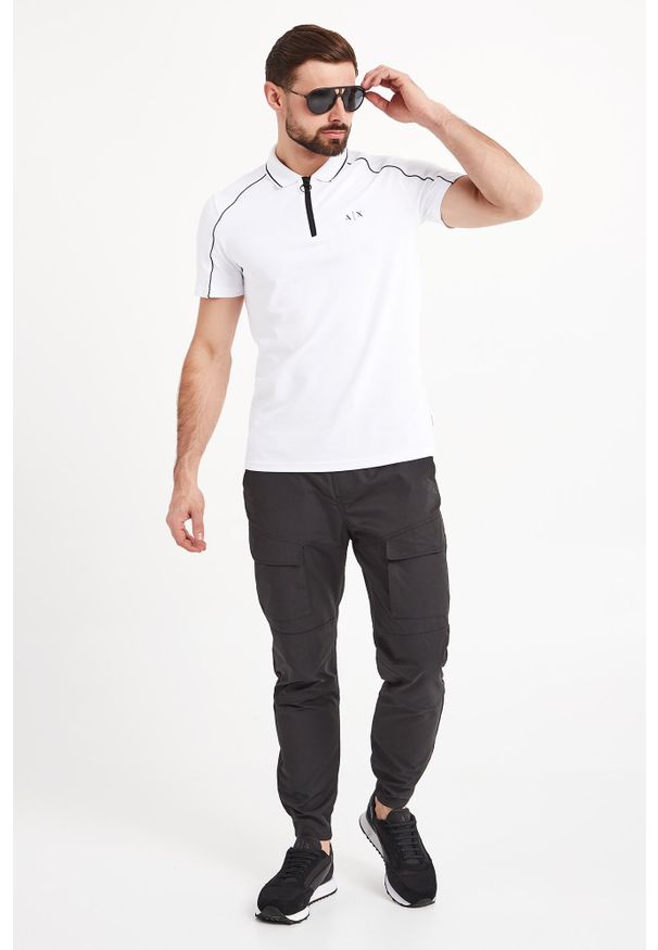 Armani Exchange - POLO ARMANI EXCHANGE. Typ kołnierza: polo. Wzór: jednolity, nadruk. Styl: sportowy