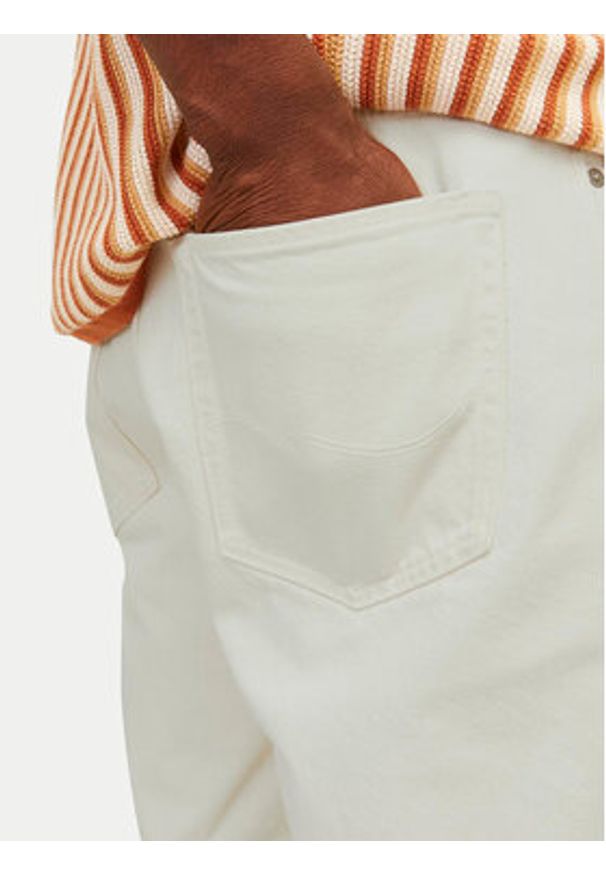 Jack & Jones Szorty jeansowe Tony 12249043 Écru Loose Fit. Kolor: kremowy. Materiał: bawełna