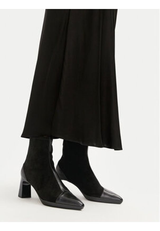 Hispanitas Botki Soho-I24 HI243645 Czarny. Kolor: czarny. Materiał: materiał