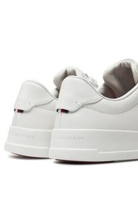 TOMMY HILFIGER - Tommy Hilfiger Sneakersy Th Court Best Leather FM0FM05120 Écru. Materiał: skóra #6