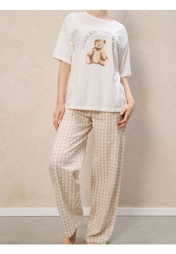 Sinsay - Bawełniana piżama dwuczęściowa z misiem - biały. Kolor: biały. Materiał: bawełna