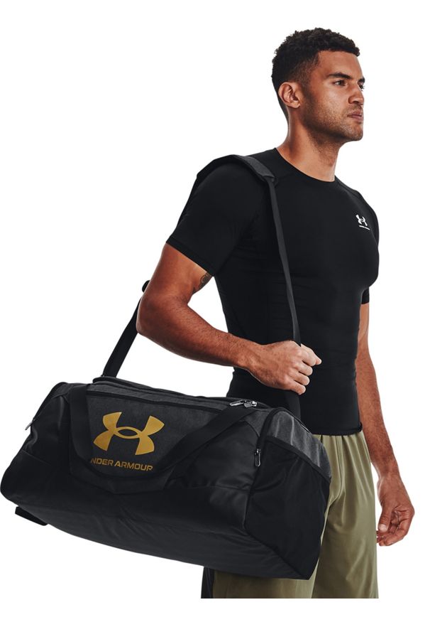 Torba treningowa uniseks Under Armour UA Undeniable 5.0 Duffle Md - czarna. Kolor: czarny. Materiał: materiał, poliester