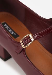 Born2be - Bordowe Lakierowane Czółenka w Stylu Mary Jane na Niskim Słupku Zindira. Okazja: na spotkanie biznesowe, do pracy. Zapięcie: pasek. Kolor: czerwony. Materiał: lakier. Obcas: na słupku. Styl: biznesowy, elegancki #9