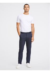 Lindbergh Chinosy 30-01007A Granatowy Slim Fit. Kolor: niebieski. Materiał: syntetyk