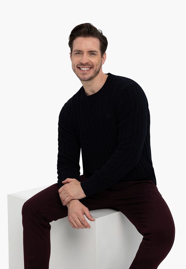 Volcano - Sweter męski ze splotem S-ROBY. Okazja: na co dzień. Kolor: niebieski. Materiał: jeans, materiał. Wzór: ze splotem. Styl: casual, klasyczny, elegancki