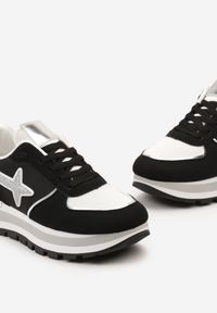Renee - Czarne Sneakersy na Niskiej Platformie z Ozdobnymi Wstawkami na Cholewce Suno. Nosek buta: okrągły. Zapięcie: sznurówki. Kolor: czarny. Materiał: materiał. Szerokość cholewki: normalna. Obcas: na platformie. Wysokość obcasa: niski #5