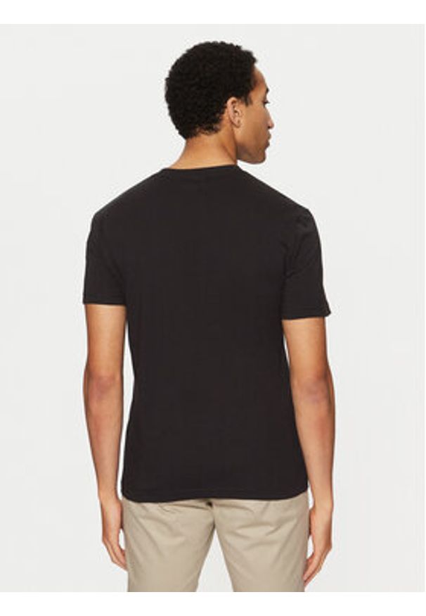 Calvin Klein T-Shirt K10K114156 Czarny Regular Fit. Kolor: czarny. Materiał: bawełna