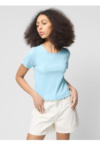outhorn - T-shirt crop top gładki damski Outhorn - niebieski. Kolor: niebieski. Materiał: elastan, bawełna, dzianina, prążkowany. Długość rękawa: krótki rękaw. Długość: krótkie. Wzór: gładki