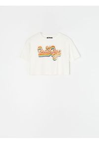 Sinsay - Bawełniana koszulka z nadrukiem The Beach Boys - kremowy. Kolor: kremowy. Materiał: bawełna. Wzór: nadruk #1