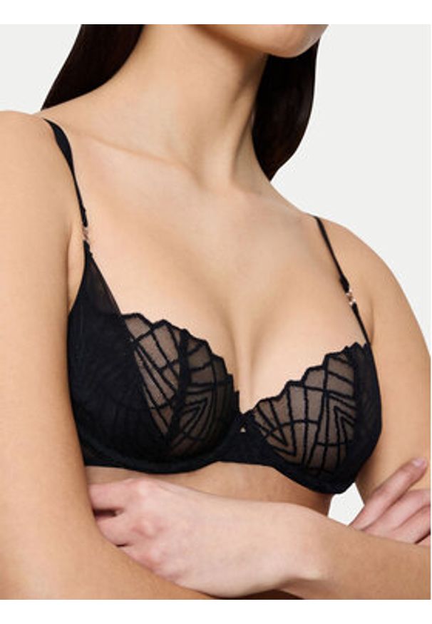 Triumph Biustonosz balkonetka That Night In Vegas 10224863 Czarny. Kolor: czarny. Materiał: syntetyk