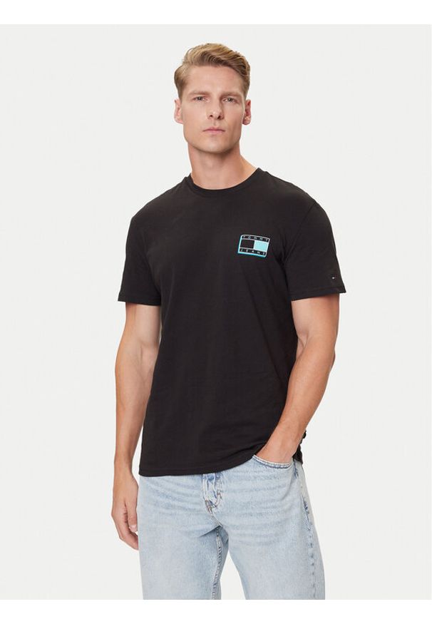 Tommy Jeans T-Shirt Pop Color Flag DM0DM21577 Czarny Regular Fit. Kolor: czarny. Materiał: bawełna