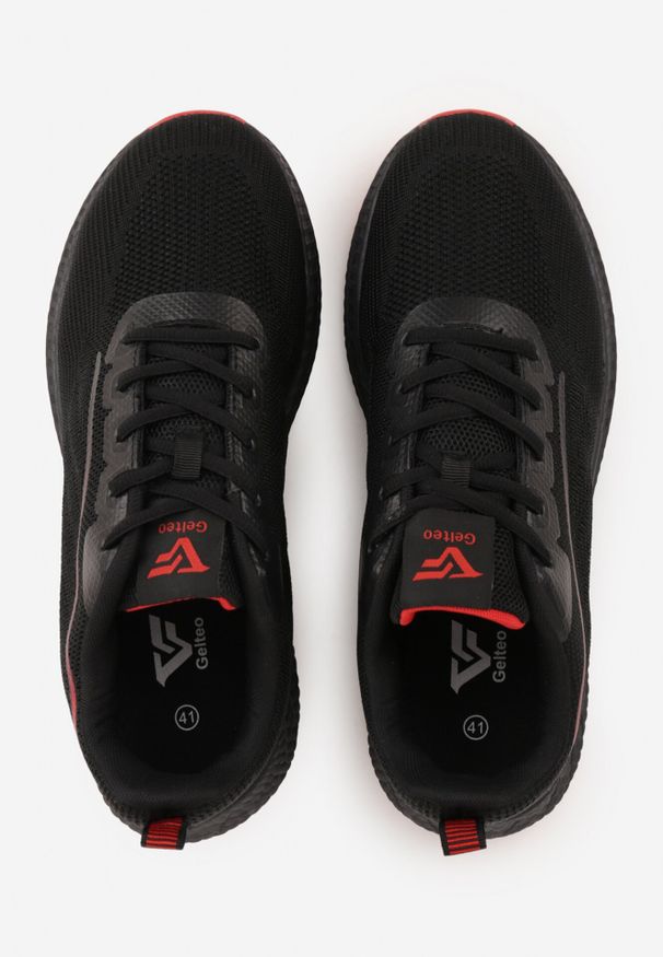Born2be - Czarno-Czerwone Buty Sportowe Sneakersy z Ozdobnym Paskiem z Boku Damamene. Okazja: na co dzień. Zapięcie: pasek. Kolor: czarny. Materiał: jeans, dresówka