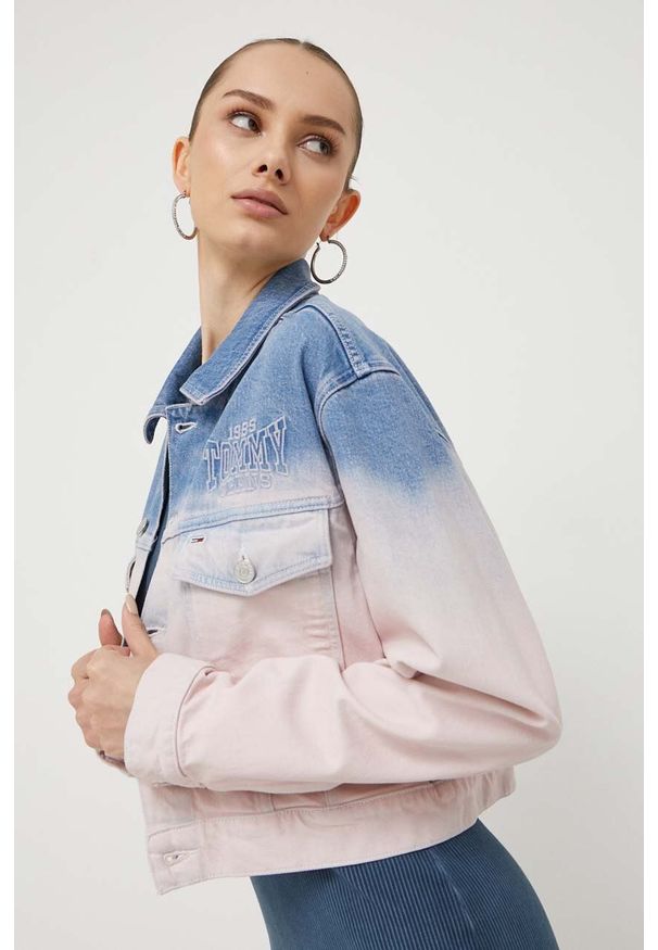Tommy Jeans kurtka jeansowa damska przejściowa oversize. Materiał: bawełna