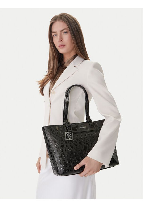 Armani Exchange Torebka XW001481 AF17290 UC001 Czarny. Kolor: czarny. Materiał: skórzane