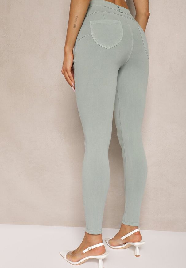 Renee - Zielone Skinny Jeansy z Bawełną High Waist Lorie. Okazja: na co dzień. Stan: podwyższony. Kolor: zielony. Styl: elegancki, wizytowy, casual