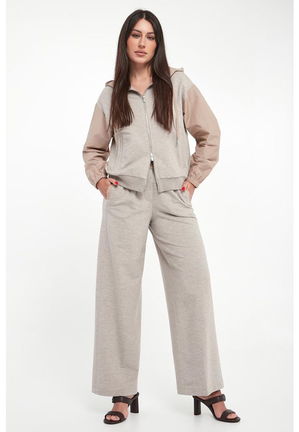 Bluza damska z kapturem PESERICO. Typ kołnierza: kaptur