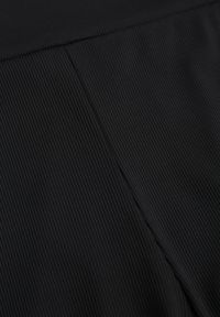 Born2be - Czarne Kolarki Thosea. Stan: podwyższony. Kolor: czarny. Materiał: prążkowany, dzianina. Długość: krótkie #8