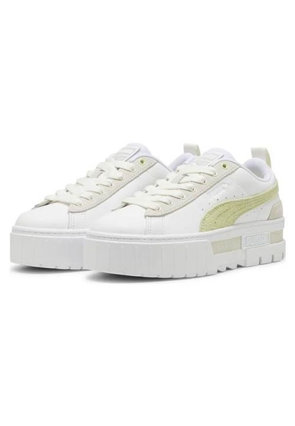 Buty do chodzenia damskie Puma Mayze Mix. Kolor: biały. Materiał: materiał, skóra. Szerokość cholewki: normalna. Sport: turystyka piesza